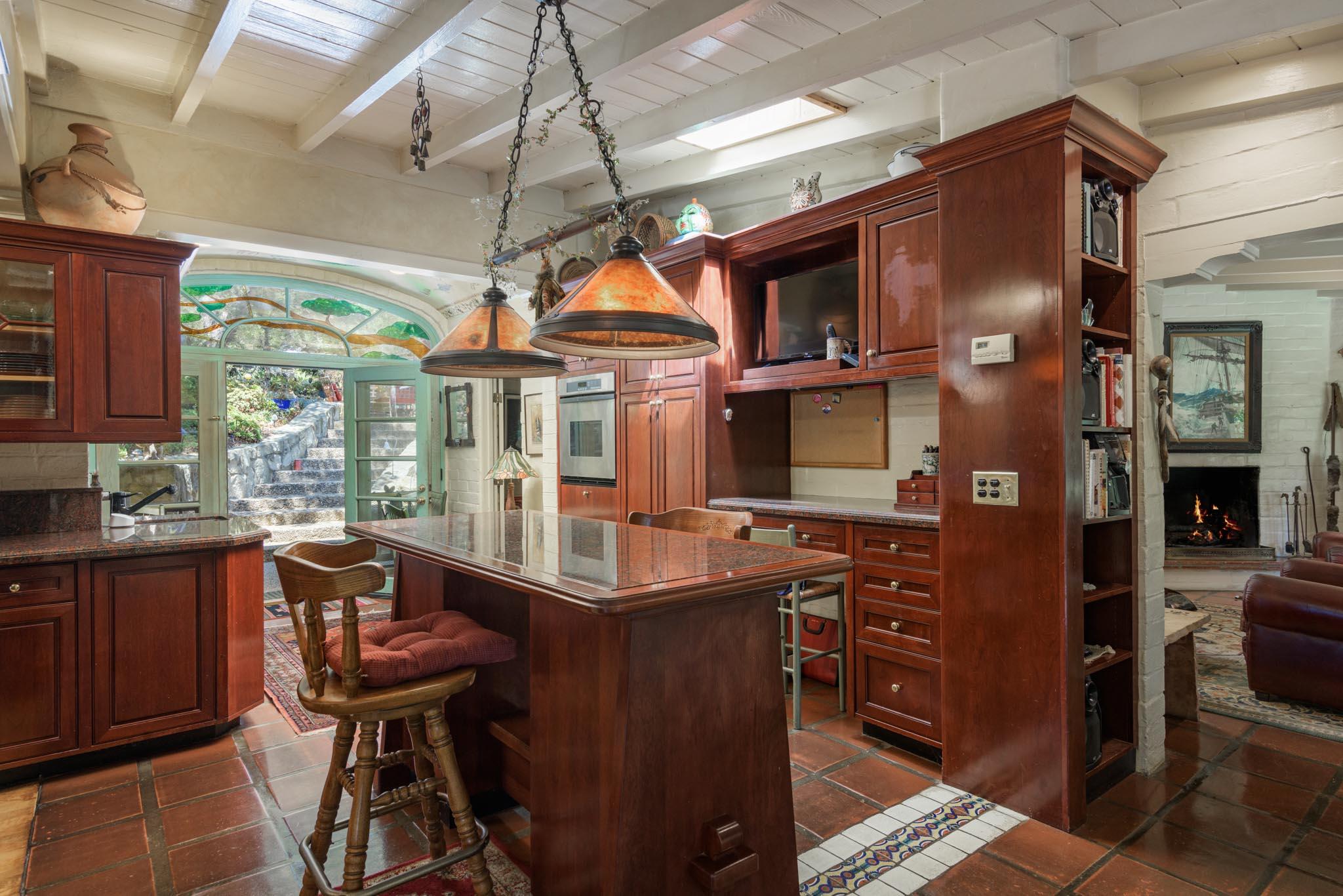 2016 Foothill Road Santa Barbara, CA 93105 - Photo 11 of 36 Kitchen
