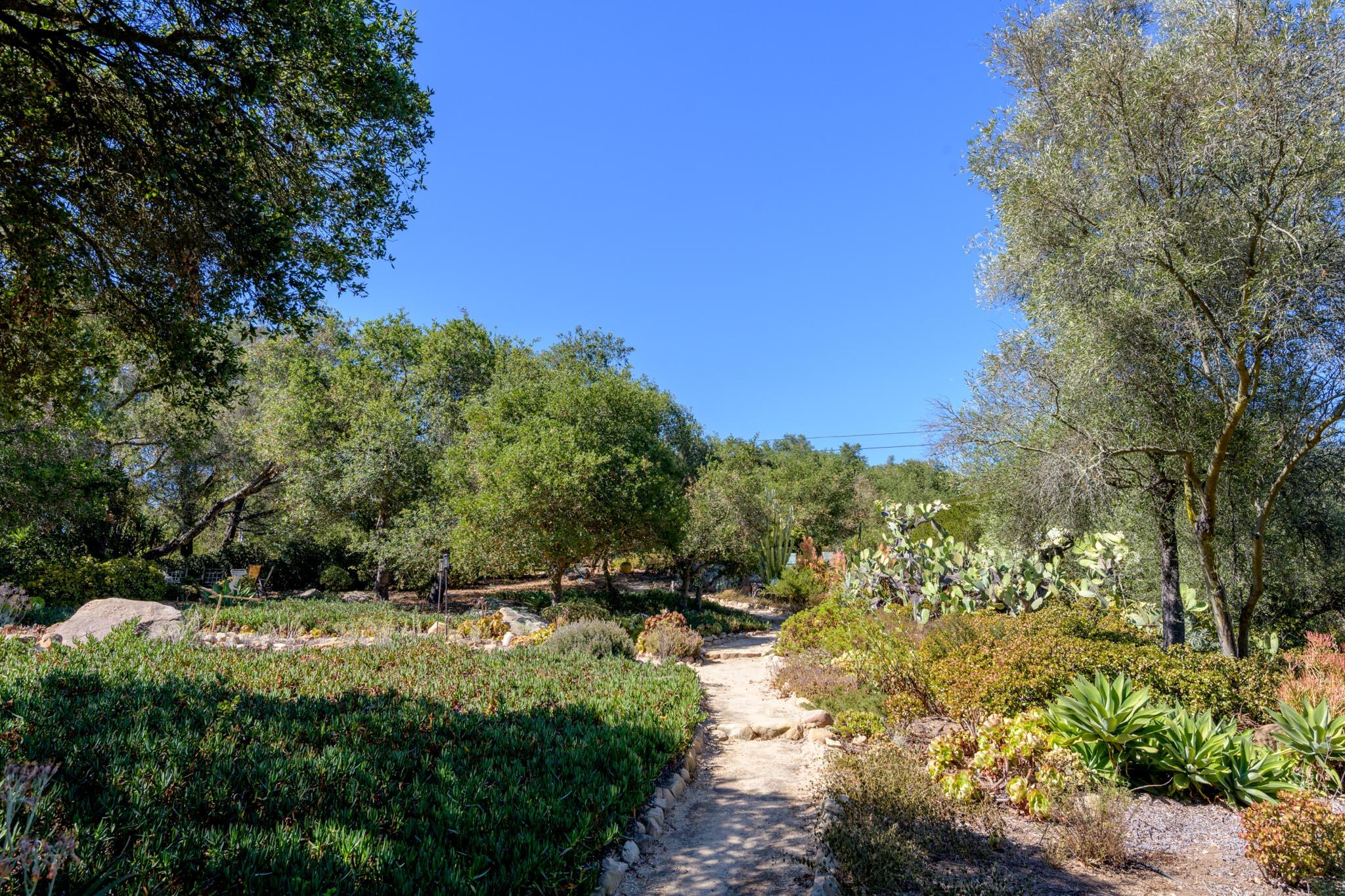 2016 Foothill Road Santa Barbara, CA 93105 - Photo 30 of 36 Backyard - Walking Paths