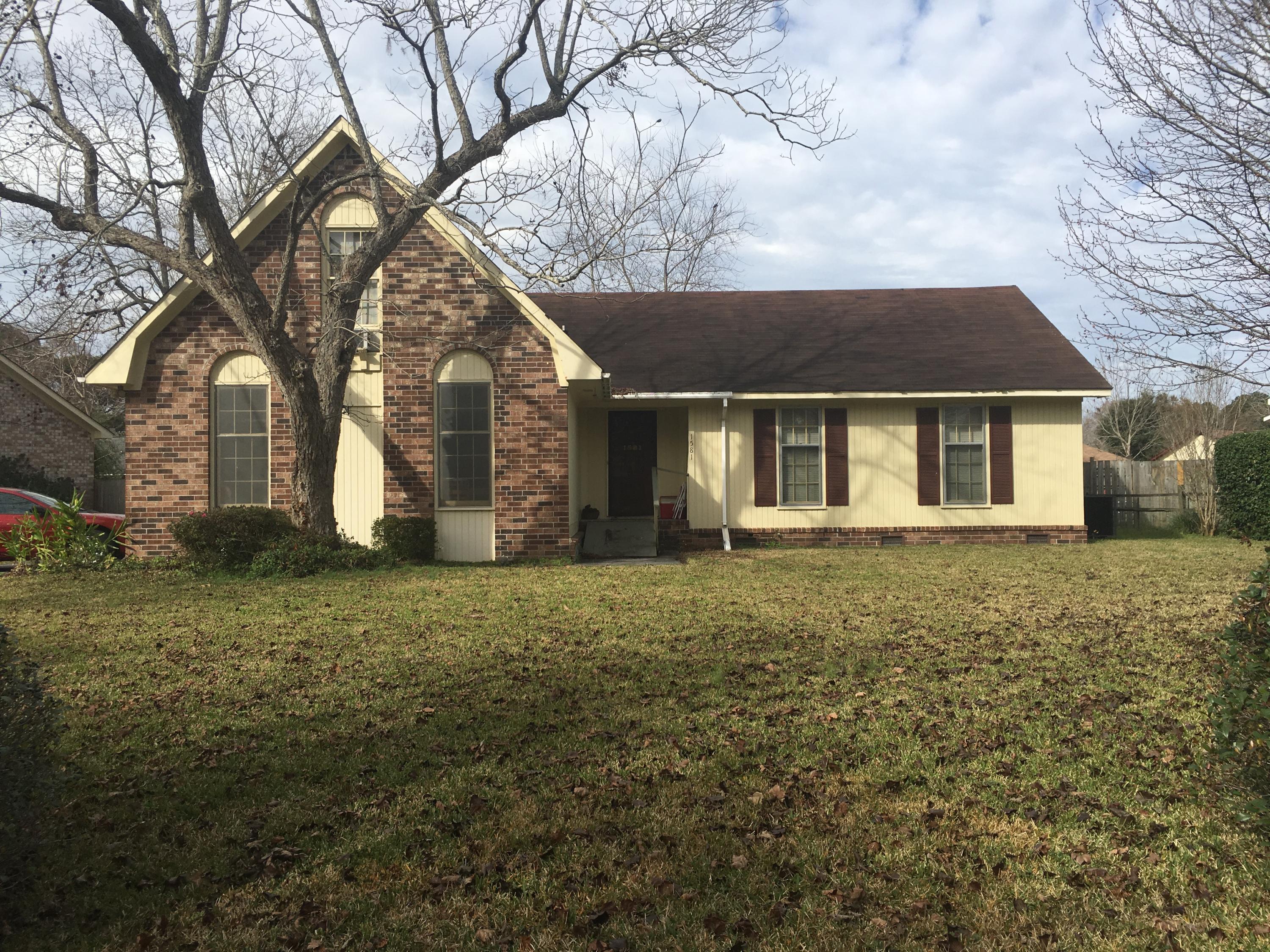 1581 Longview Road Mount Pleasant, SC 29464 - Photo 1 of 11 322