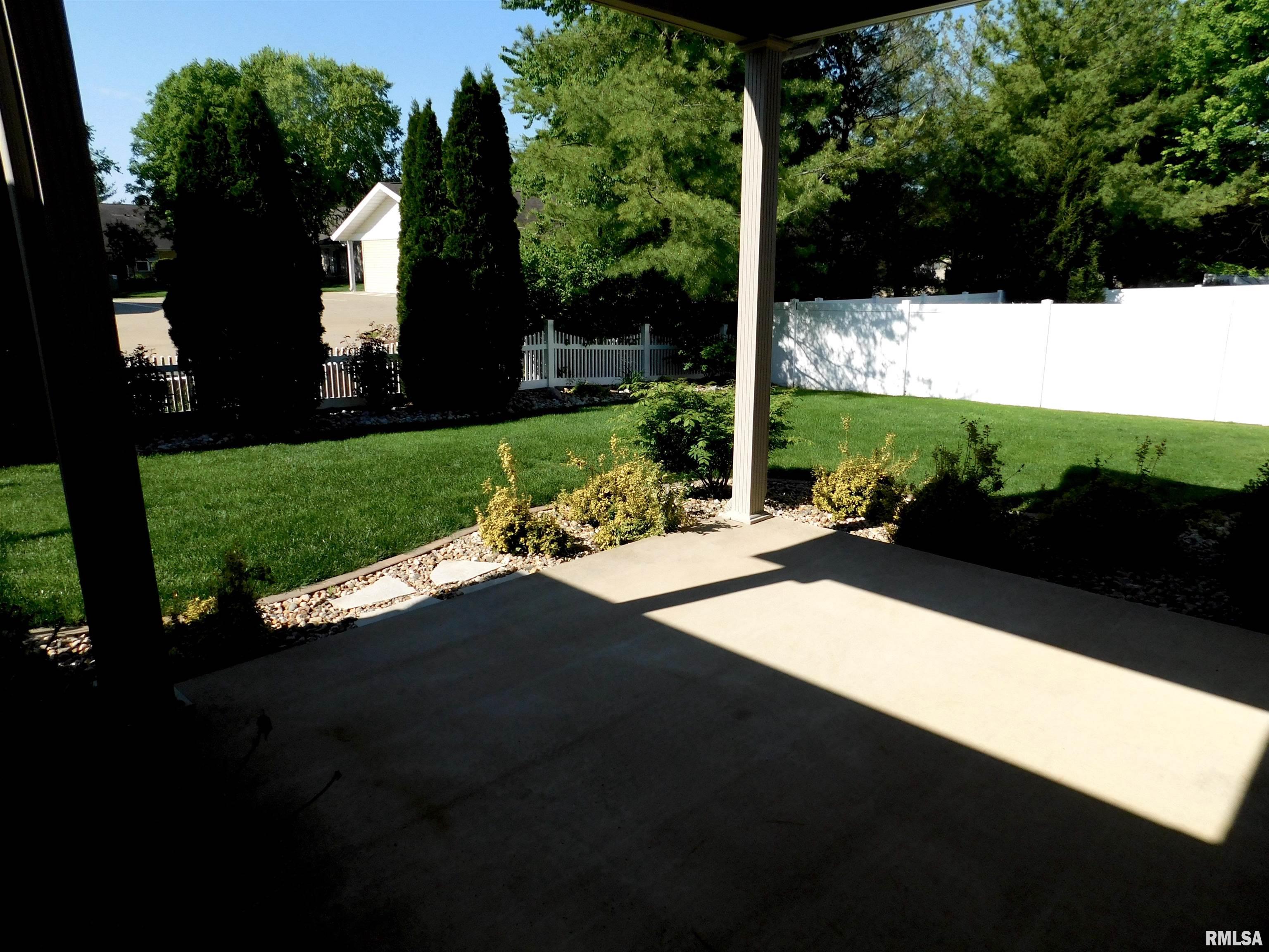3210 Mackinaw Lane Springfield, IL 62711 - Photo 27 of 29 Gallery Image 27