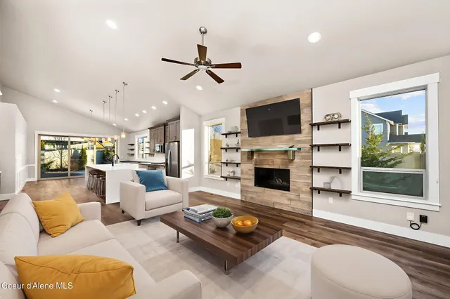 $575,000 | 7996 North Hibiscus Lane, Coeur D'Alene, ID 83815