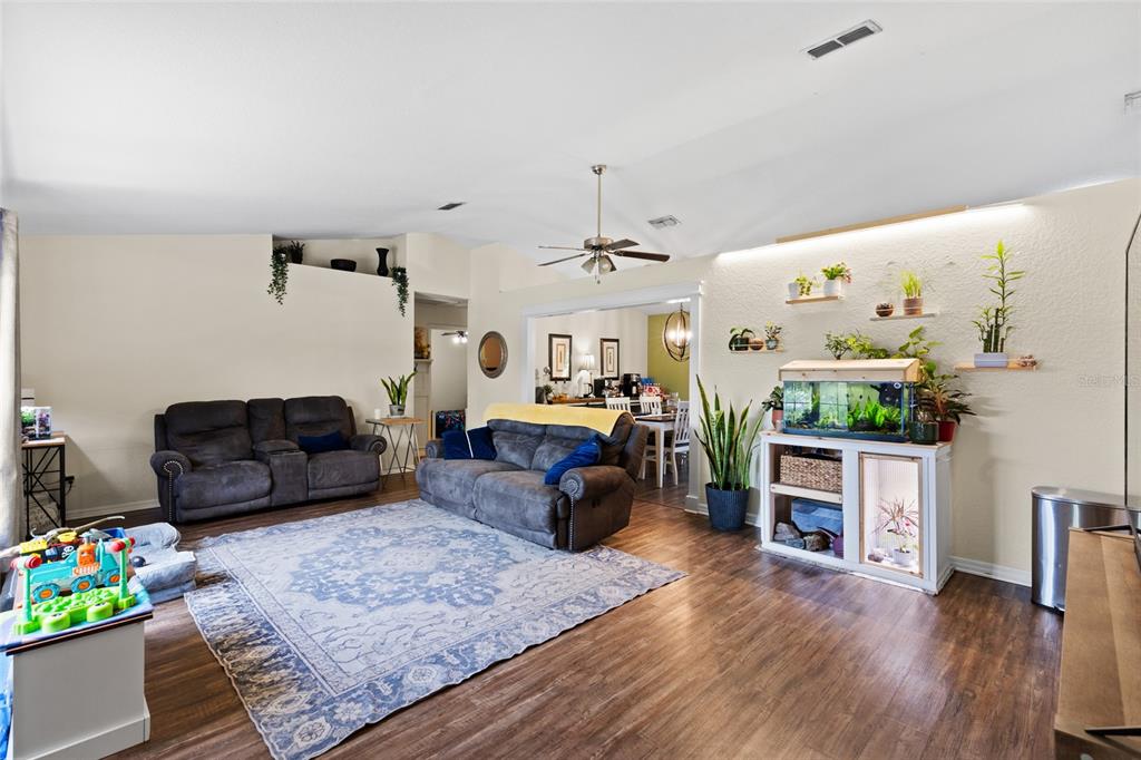 885 Southwest 6th Avenue Williston, FL 32696 - Photo 5 of 29