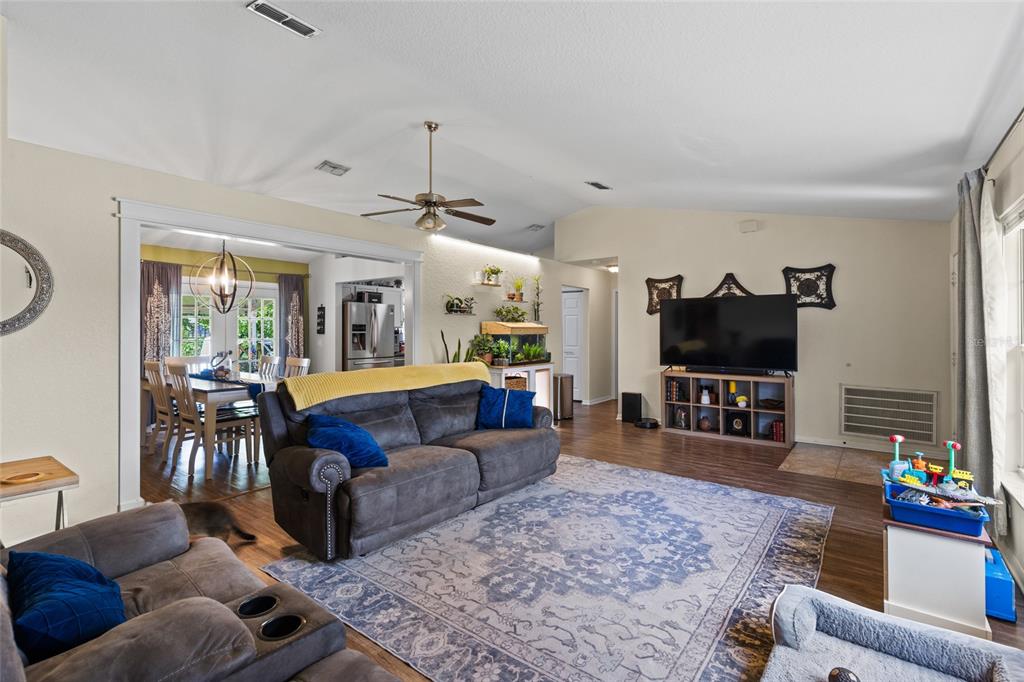 885 Southwest 6th Avenue Williston, FL 32696 - Photo 6 of 29