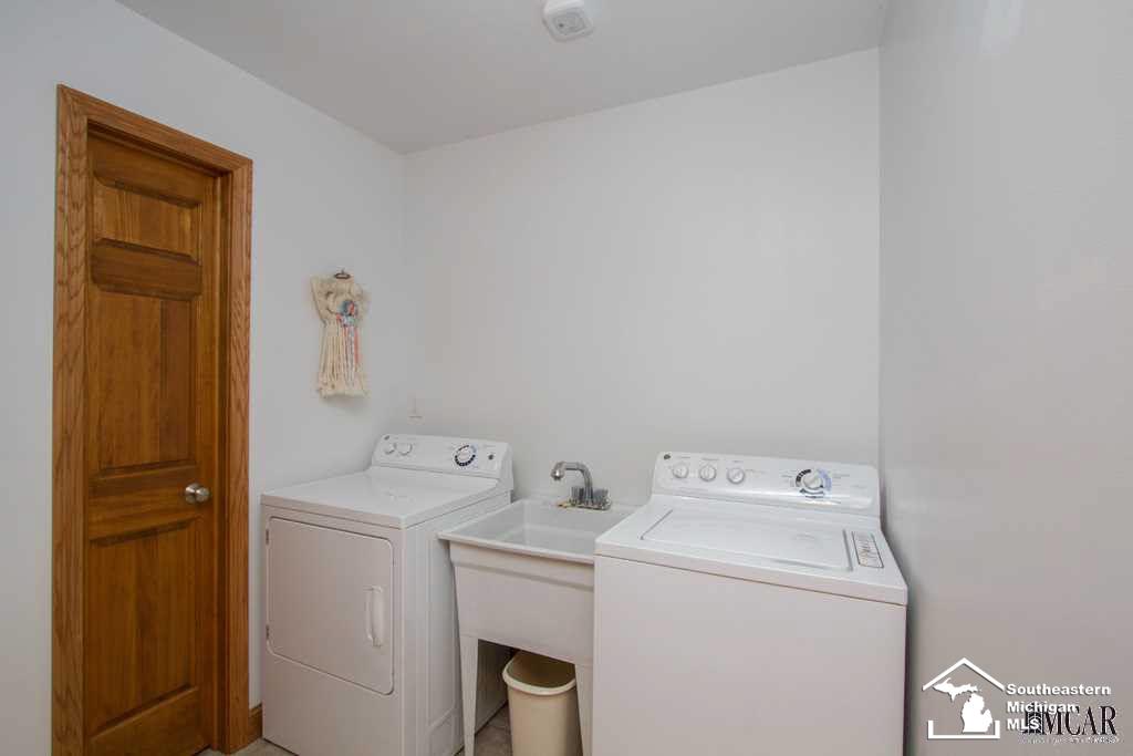 7364 Beck Road Ottawa Lake, MI 49267 - Photo 17 of 45 First Floor Laundry