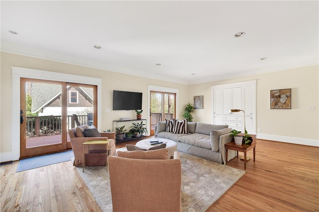 221 Oak Lane Decatur, GA 30030 - Photo 11 of 30