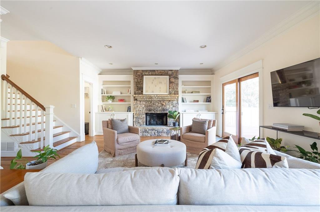 221 Oak Lane Decatur, GA 30030 - Photo 12 of 30