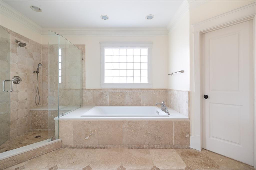 221 Oak Lane Decatur, GA 30030 - Photo 18 of 30