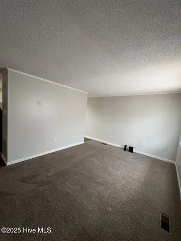 $1,200 | 30 East Drive, Jacksonville, NC 28546