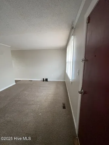 $1,200 | 30 East Drive, Jacksonville, NC 28546