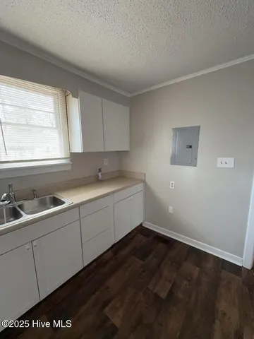 $1,200 | 30 East Drive, Jacksonville, NC 28546