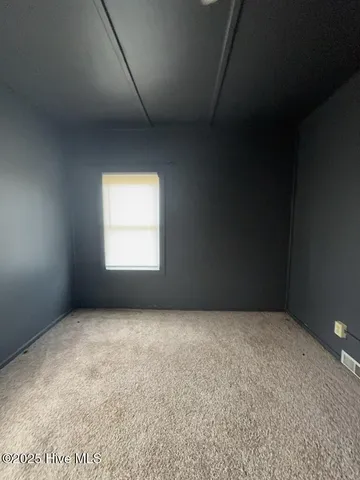 $1,200 | 30 East Drive, Jacksonville, NC 28546