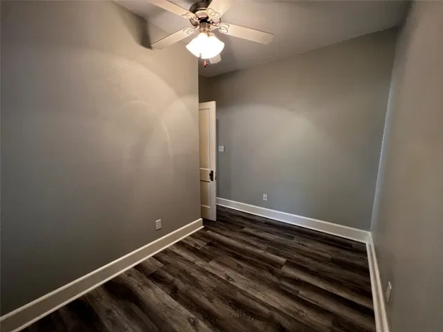 $1,675 | 810 Cecelia Street, Taylor, TX 76574