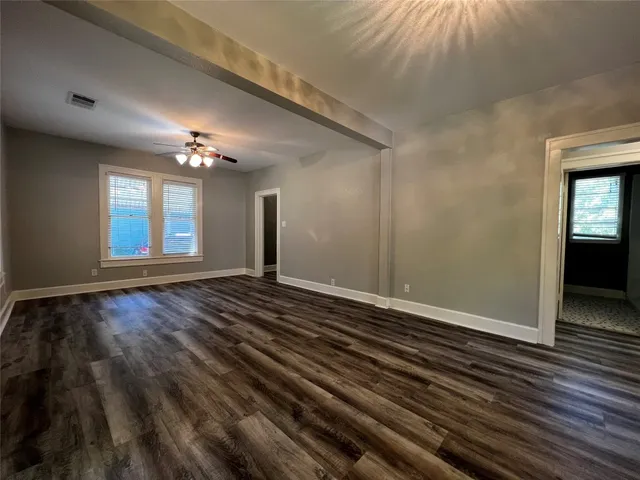 $1,675 | 810 Cecelia Street, Taylor, TX 76574