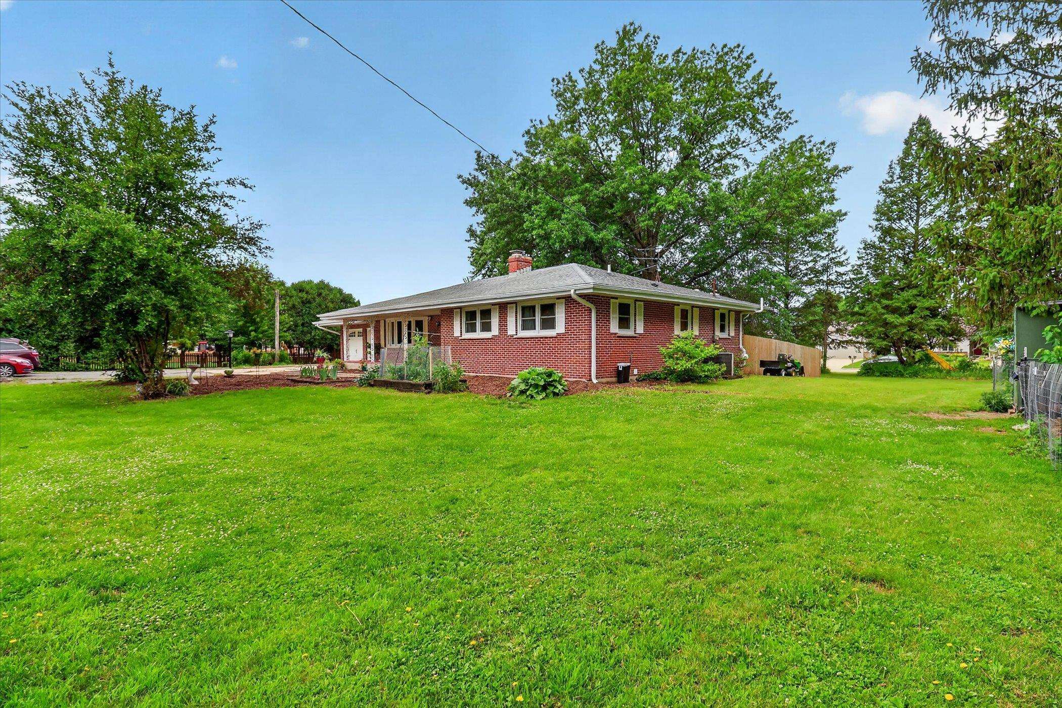 726 Rockshire Drive Janesville, WI 53546 - Photo 34 of 39