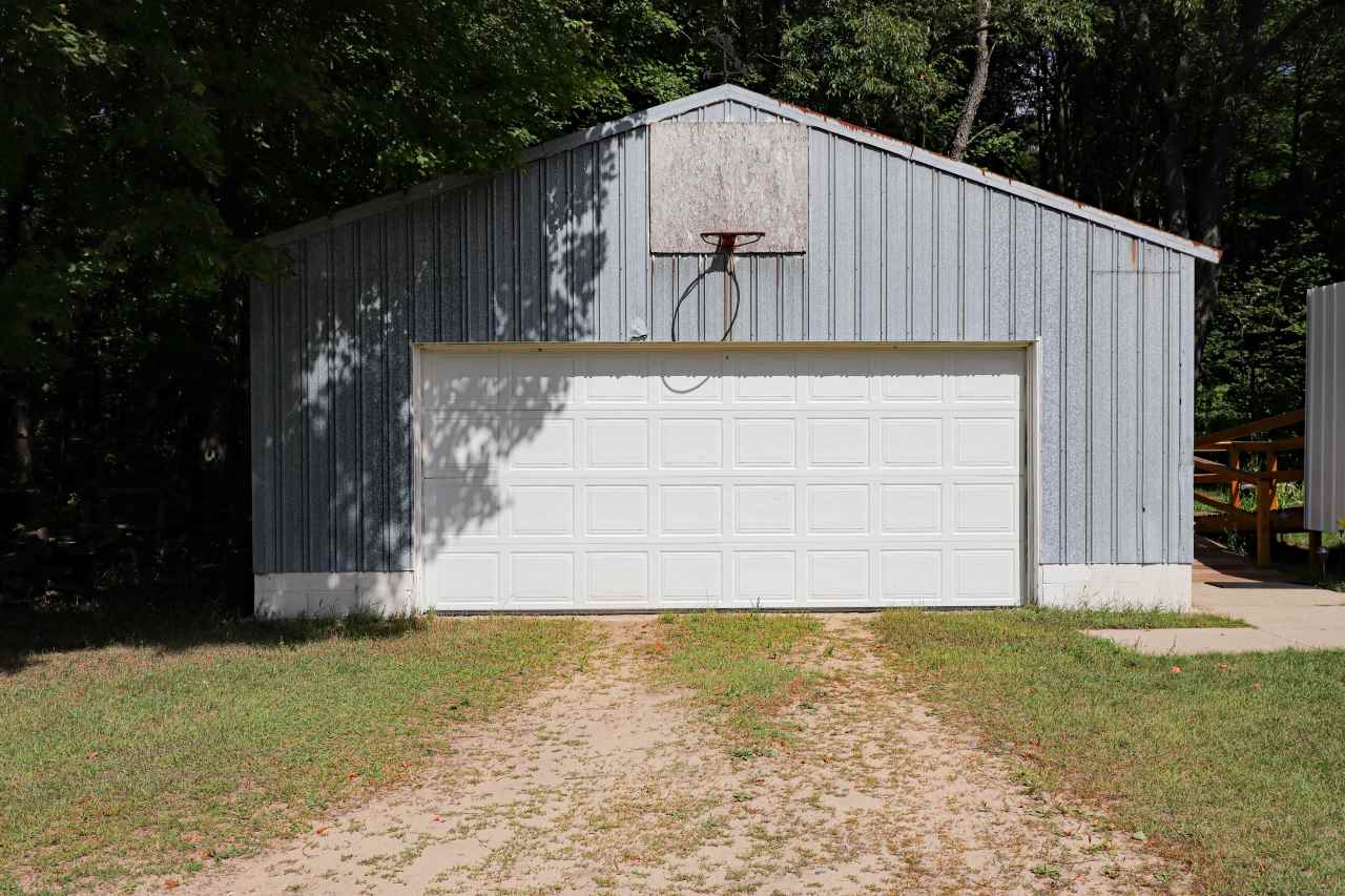 1943 East 32 Road Cadillac, MI 49601 - Photo 13 of 32 1879732-12.JPG