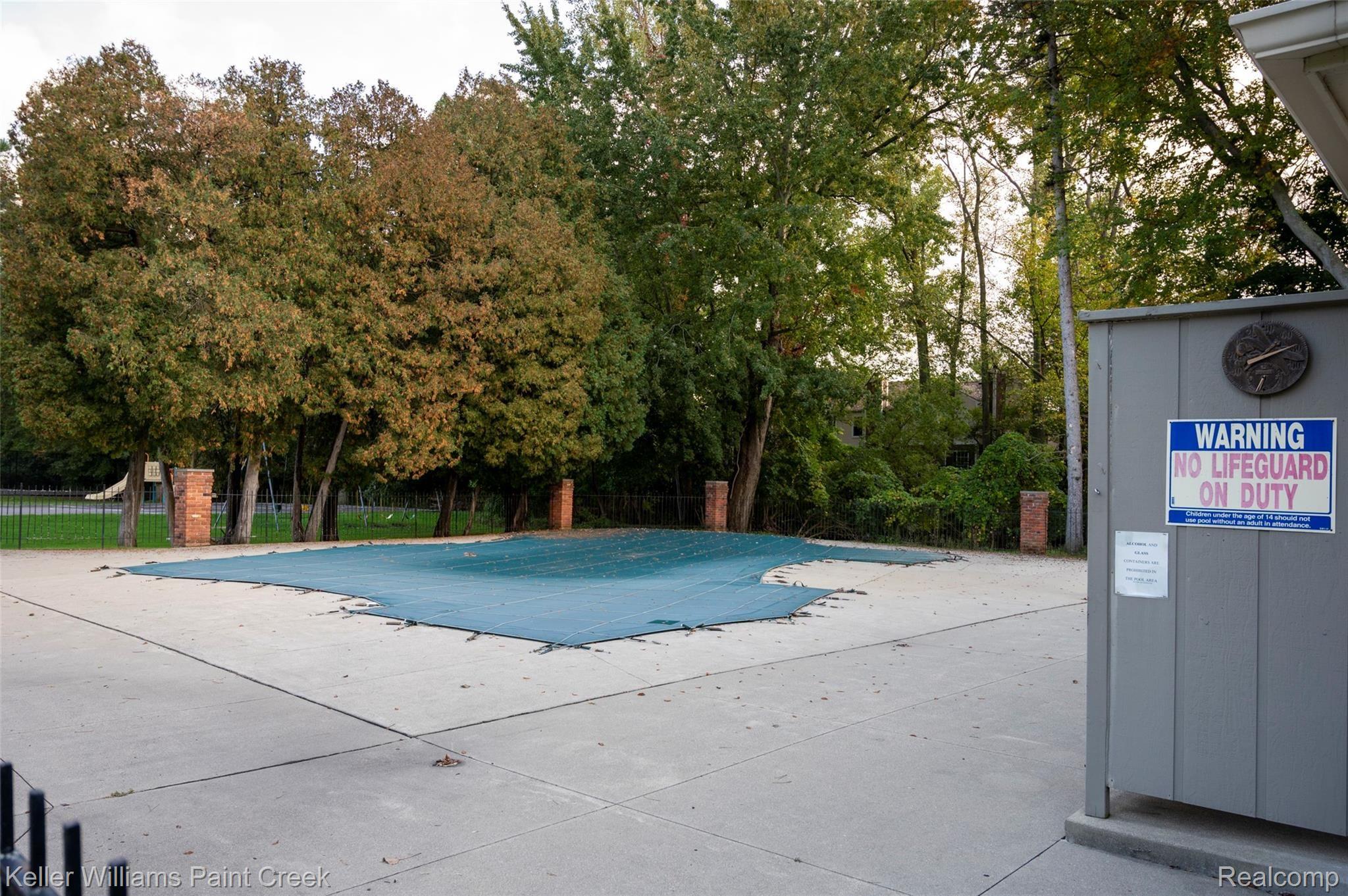 1397 Paddle Wheel Lane Rochester, MI 48306 - Photo 25 of 28 1397 Paddle Wheel Ln RH3656.JPG