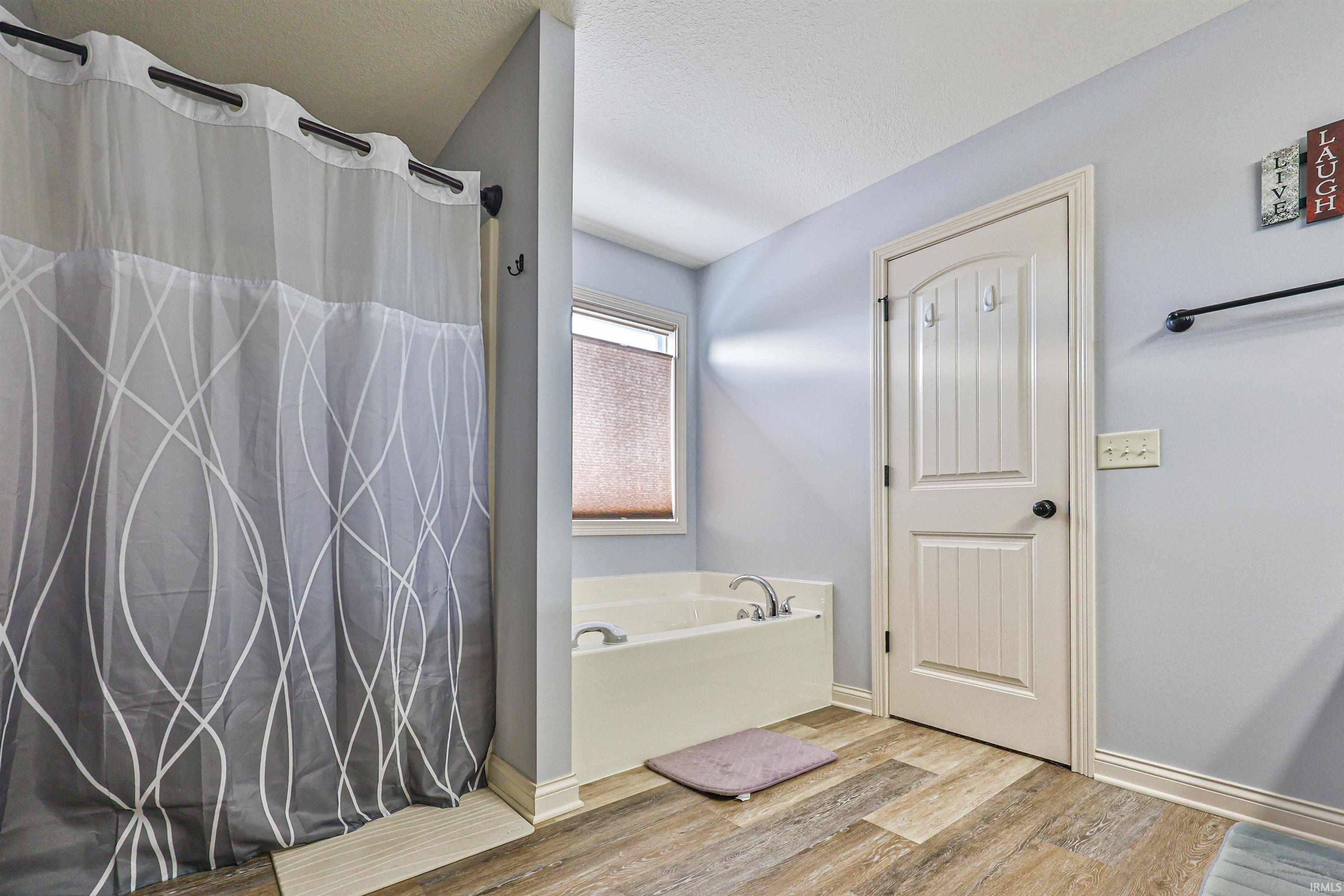 1435 Breckenridge Pass Fort Wayne, IN 46845 - Photo 15 of 19