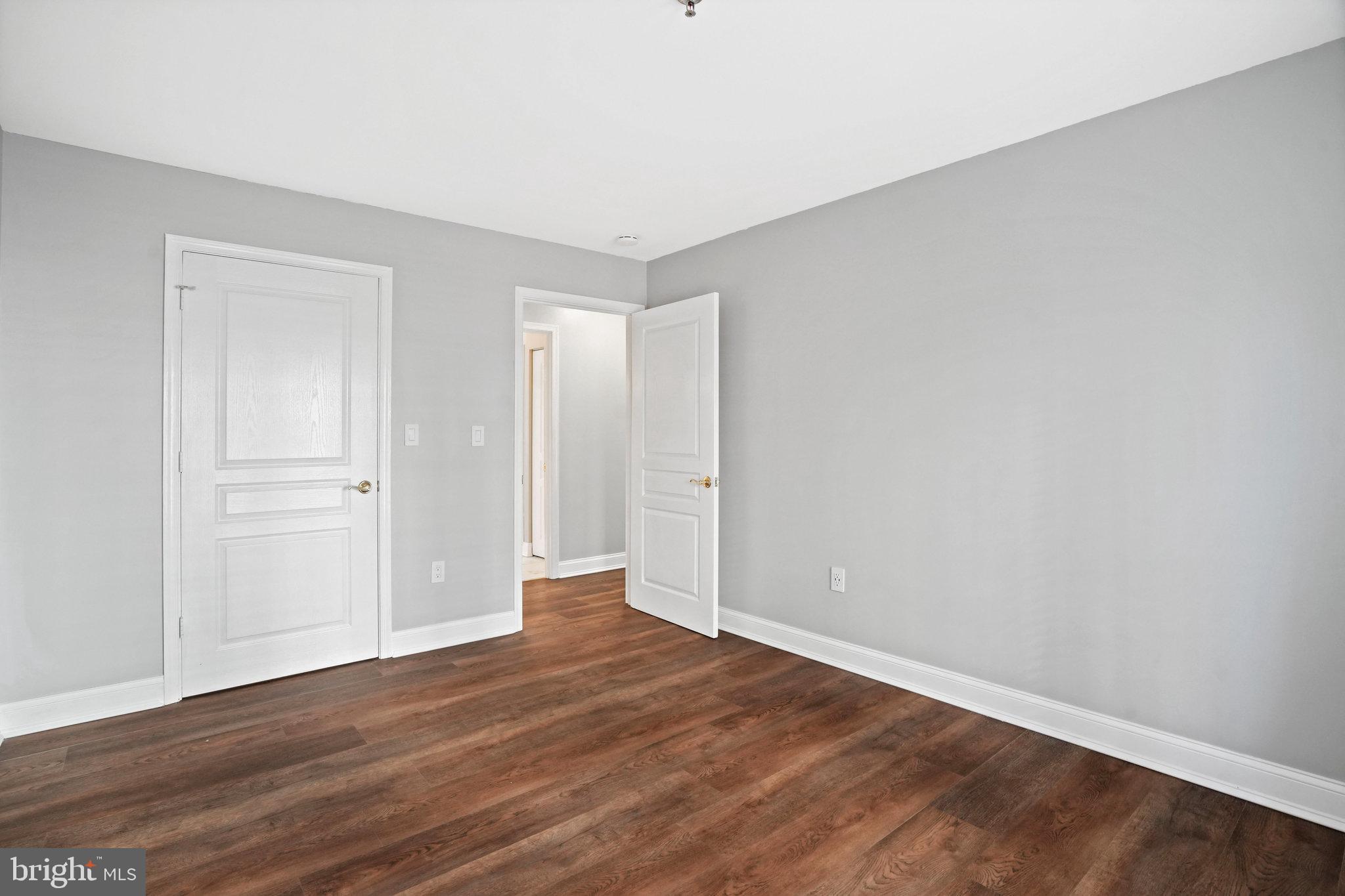 5575 Seminary Road, Unit 112 Falls Church, VA 22041 - Photo 24 of 35 Gallery Image 24