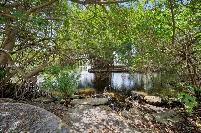 $420,000 | 19432 Northeast 26th Avenue, Unit 92D, Miami, FL 33180