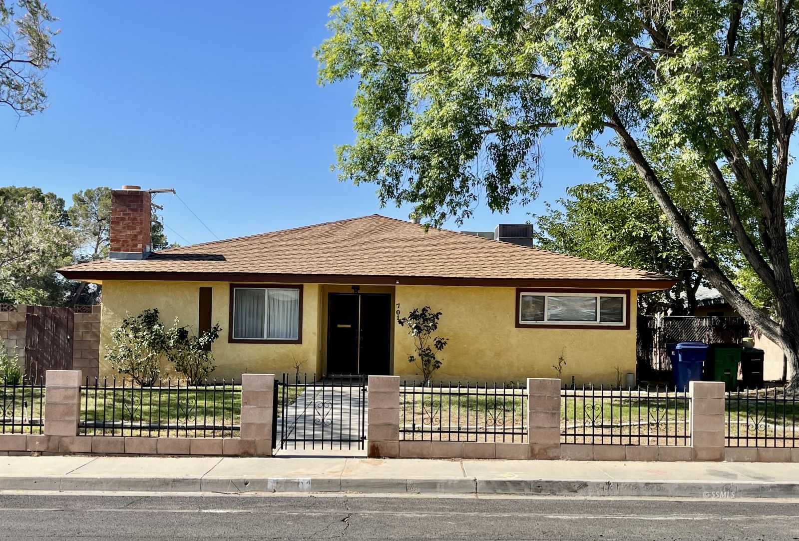 701 West Bataan Avenue Ridgecrest, CA 93555 - Photo 32 of 40