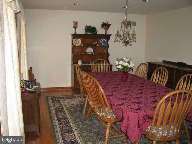 211 South Middlesex Road Carlisle, PA 17015 - Photo 3 of 12 Gallery Image 3