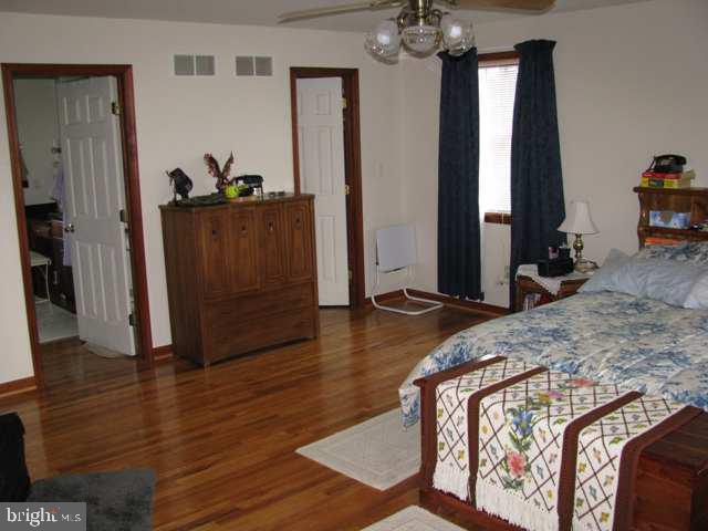 211 South Middlesex Road Carlisle, PA 17015 - Photo 7 of 12 Gallery Image 7
