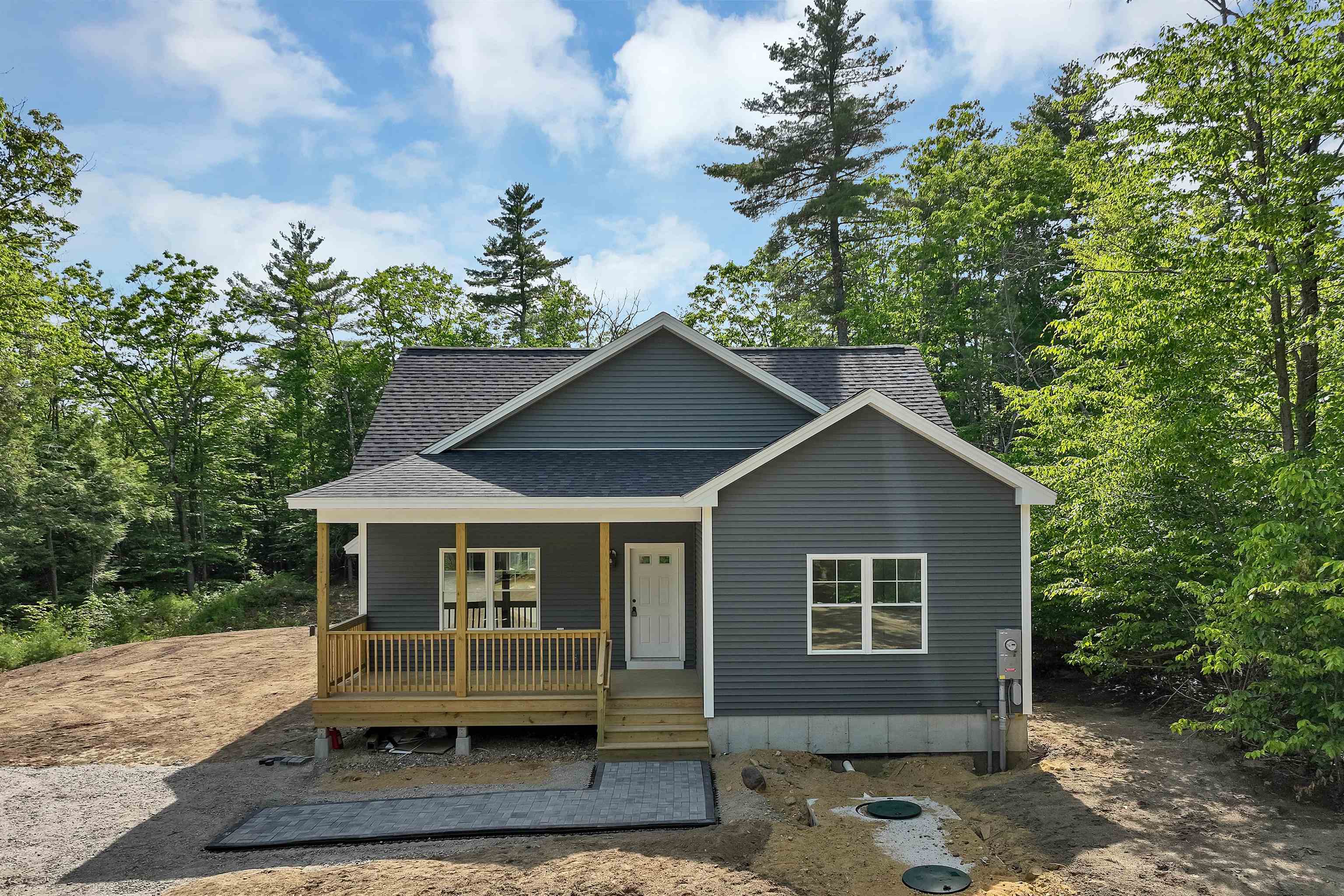 626 Province Road Gilmanton, NH 03237 - Photo 1 of 14