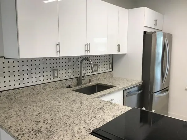 $1,700 | 7600 Northwest 4th Place, Unit 207, Margate, FL 33063
