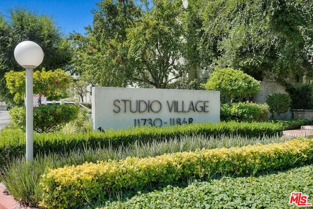 $875,000 | 11732 Moorpark Street, Unit I, Studio City, CA 91604