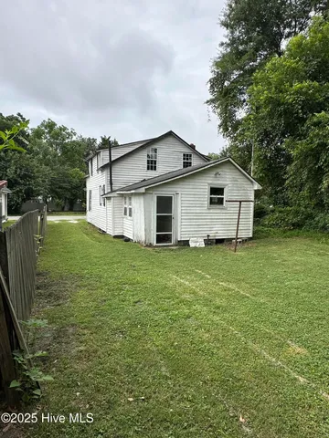 $79,900 | 104 West Peterson Street, Edenton, NC 27932