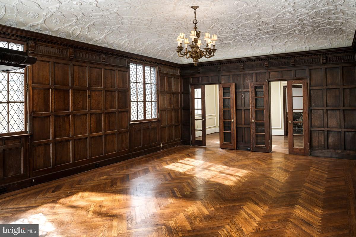 1900 Rittenhouse Square, Unit PH Philadelphia, PA 19103 - Photo 18 of 66 Guest Bedroom or Parlor