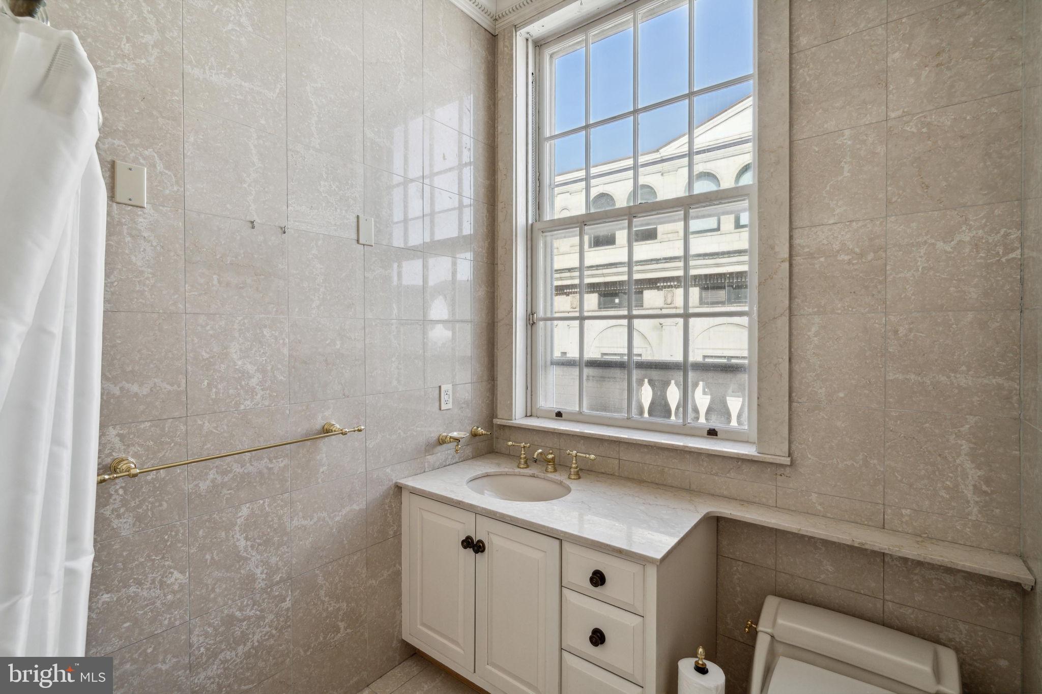 1900 Rittenhouse Square, Unit PH Philadelphia, PA 19103 - Photo 25 of 66 Guest Bedroom 2