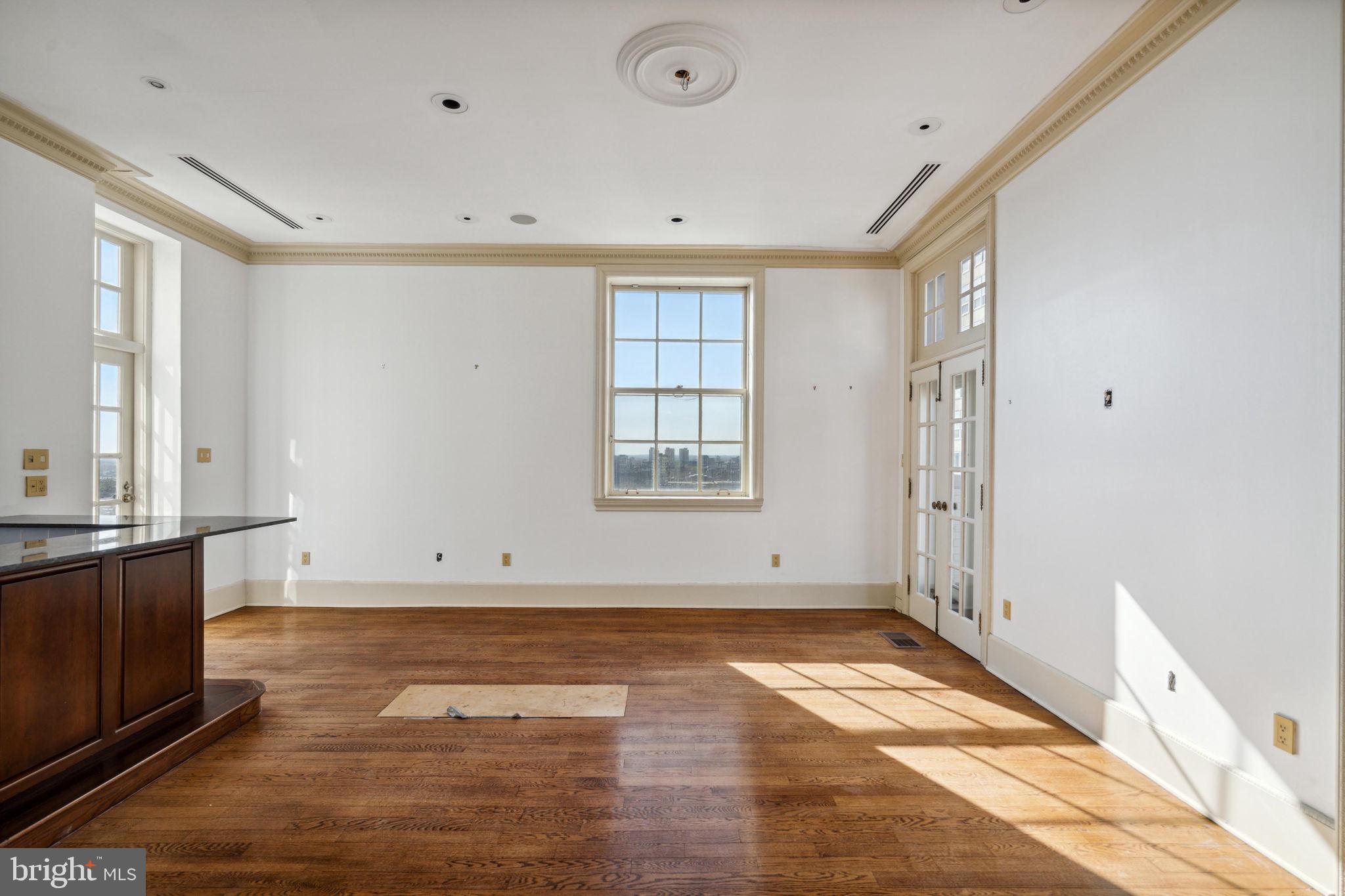1900 Rittenhouse Square, Unit PH Philadelphia, PA 19103 - Photo 4 of 66 Kitchen / Family Room Area