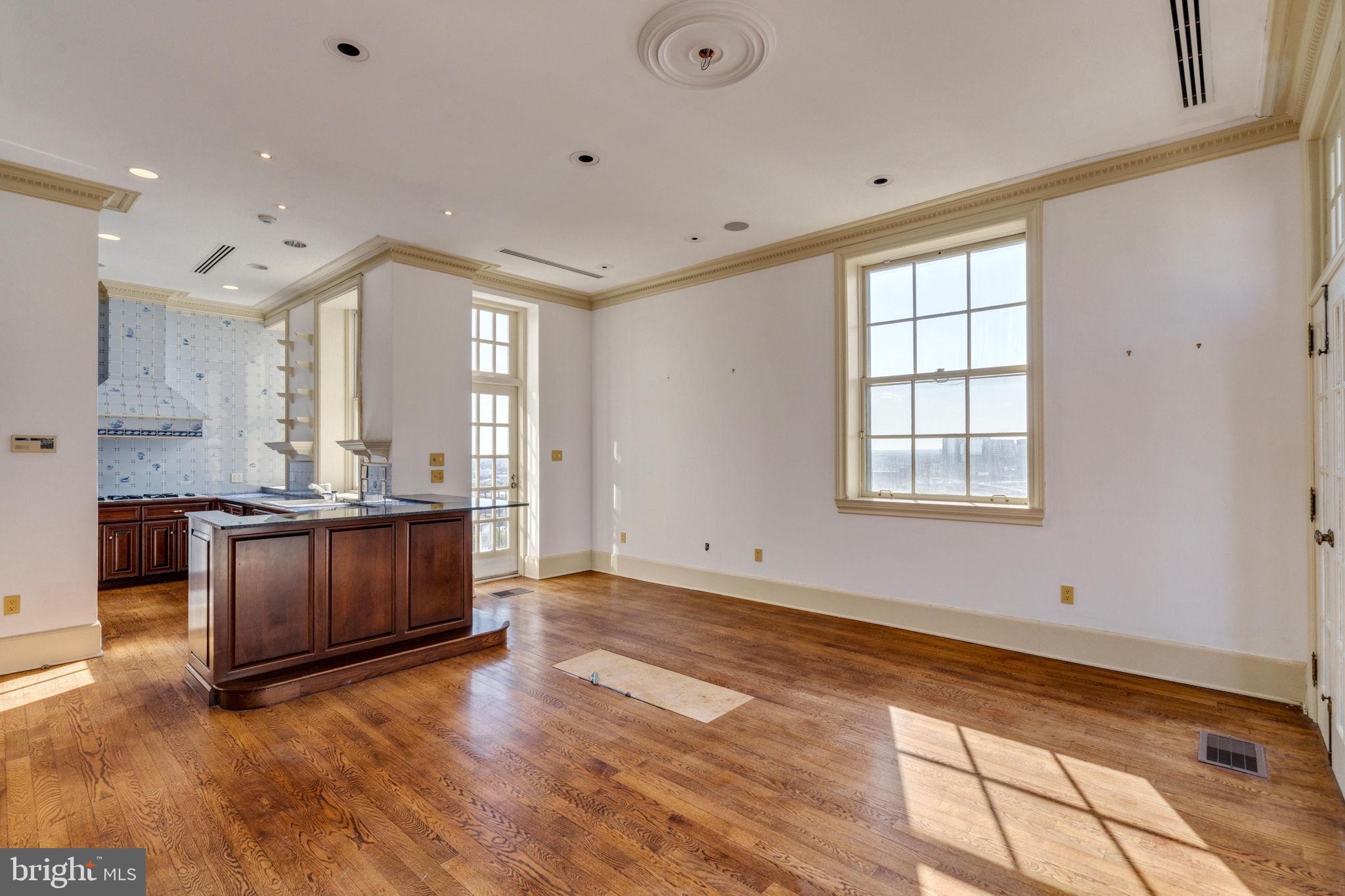 1900 Rittenhouse Square, Unit PH Philadelphia, PA 19103 - Photo 5 of 66 Kitchen / Family Room Area