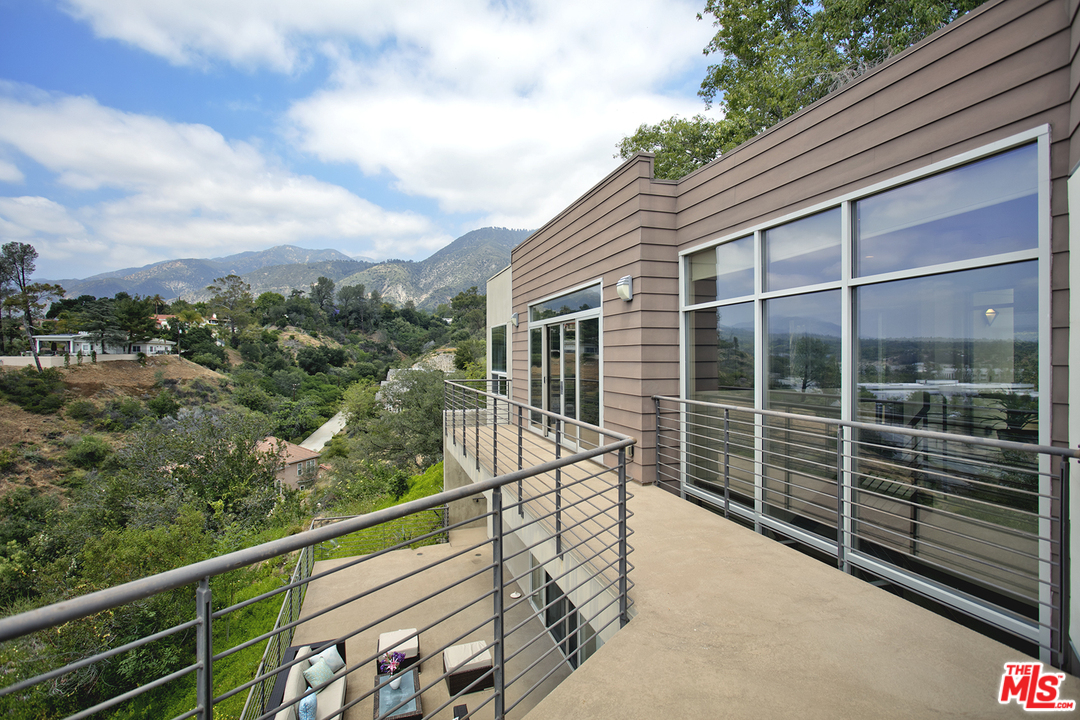 3315 Calvert Road Pasadena, CA 91107 - Photo 18 of 19 Gallery Image 18