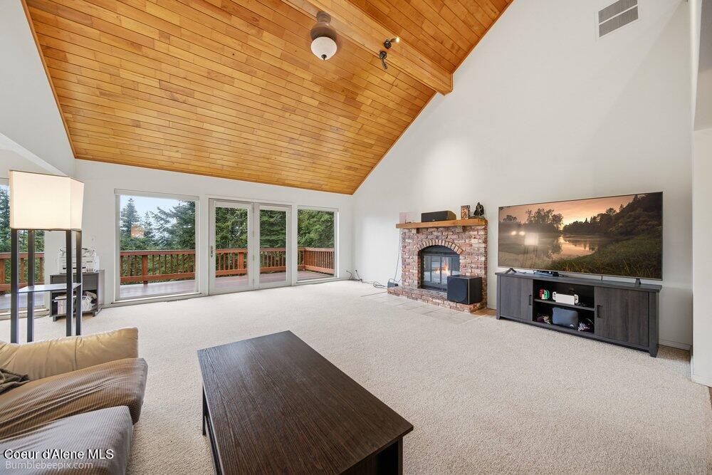 7722 West Clemetson Road Coeur D'Alene, ID 83814 - Photo 4 of 53 Living Room
