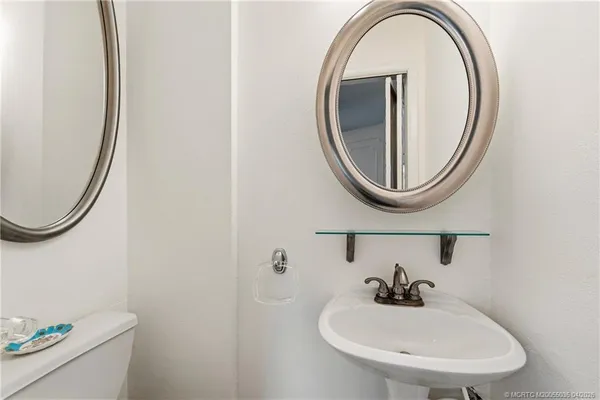 $139,000 | 1941 Southwest Palm City Road, Unit B, Stuart, FL 34994