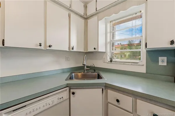 $139,000 | 1941 Southwest Palm City Road, Unit B, Stuart, FL 34994