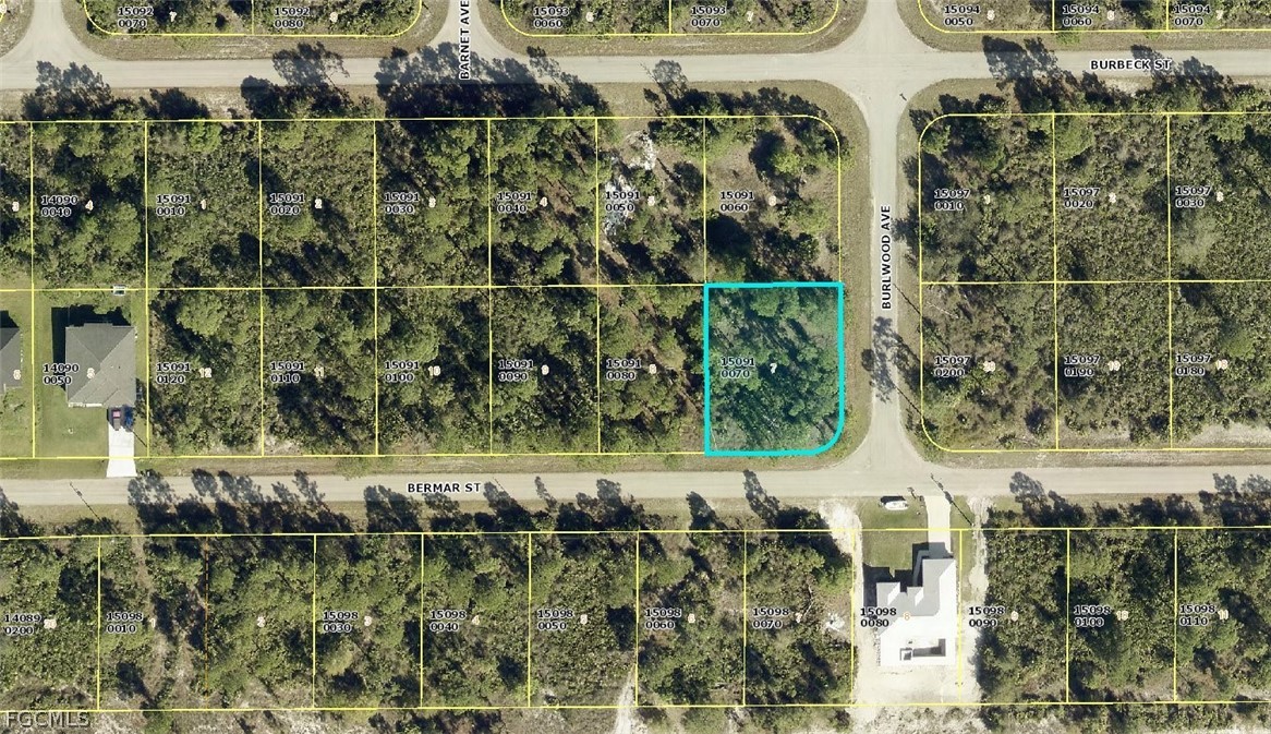 1251 Bermar Street Fort Myers, FL 33913 - Photo 17 of 20 a view of outdoor space and yard