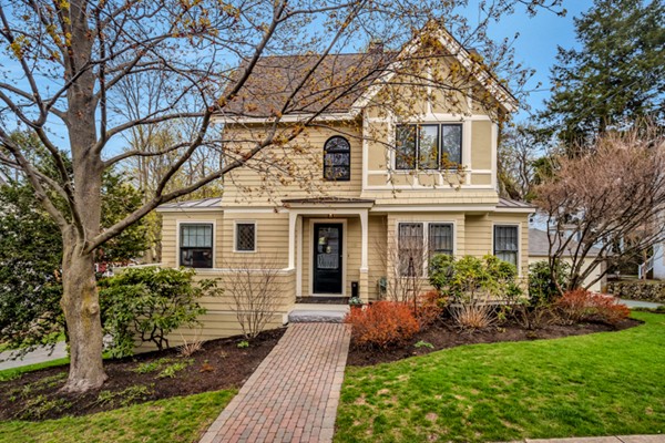 28 Symmes Road Winchester, MA 01890 - Photo 1 of 20