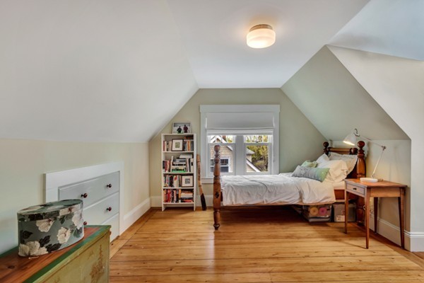 28 Symmes Road Winchester, MA 01890 - Photo 18 of 20