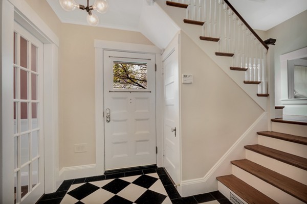 28 Symmes Road Winchester, MA 01890 - Photo 2 of 20