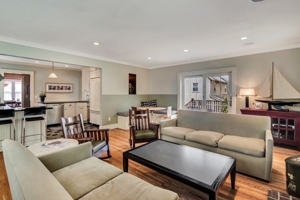 28 Symmes Road Winchester, MA 01890 - Photo 10 of 20
