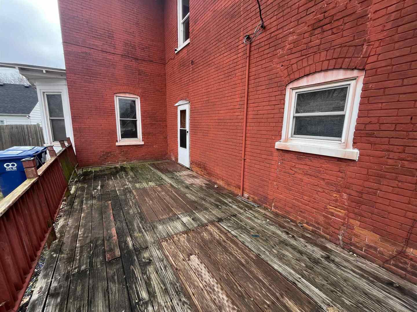 3302 Rockingham Road Davenport, IA 52802 - Photo 33 of 35