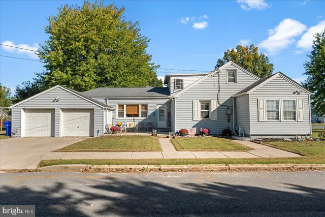 a view of a house with a outdoor space
