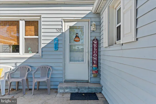 a view of entrance gate of the house