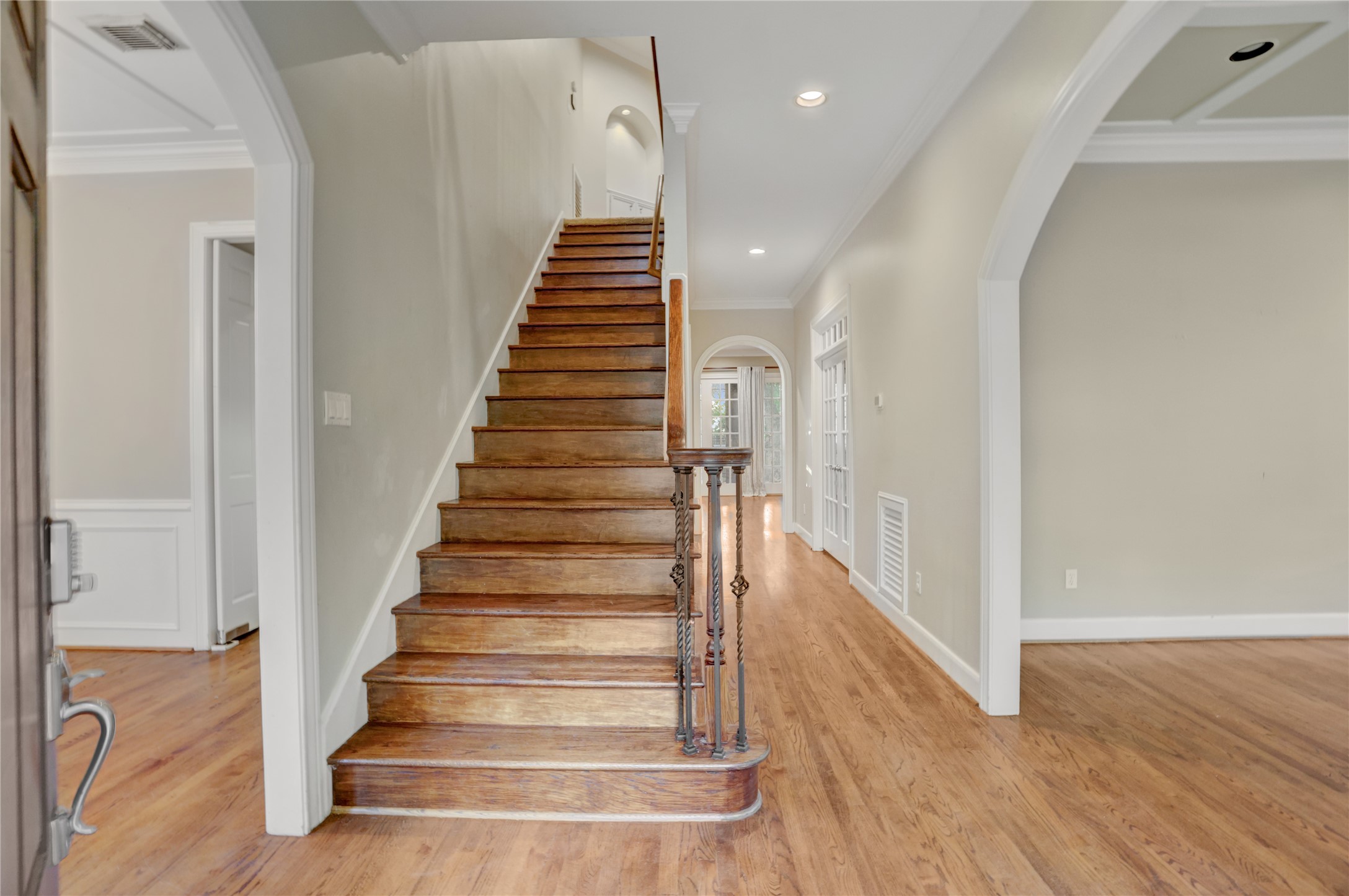 3502 Gramercy Street Houston, TX 77025 - Photo 6 of 41