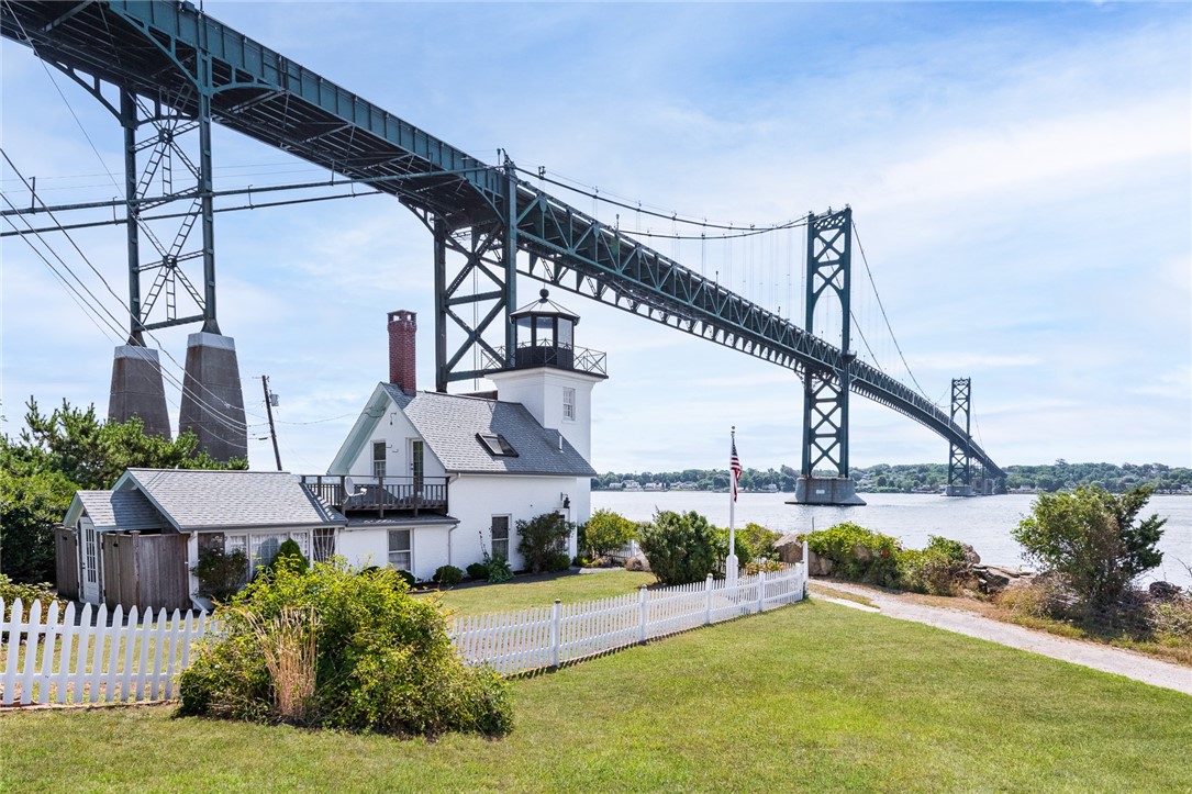 7 Old Ferry Road Bristol, RI 02809 - Photo 1 of 37