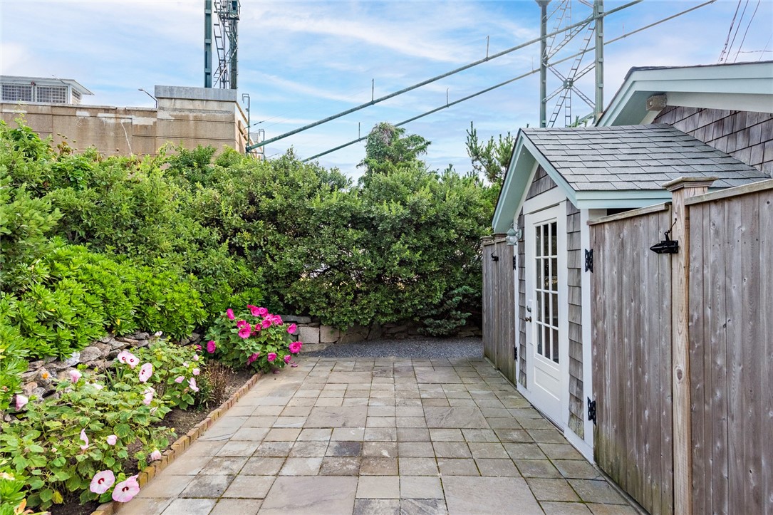 7 Old Ferry Road Bristol, RI 02809 - Photo 25 of 37