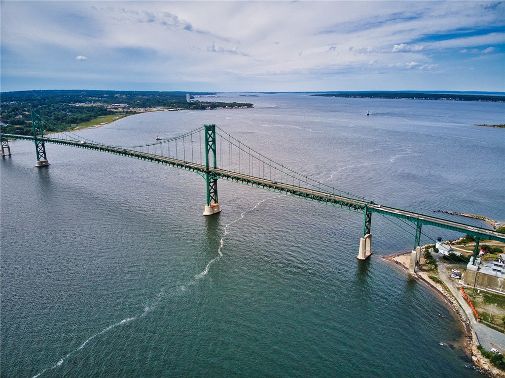 7 Old Ferry Road Bristol, RI 02809 - Photo 32 of 37